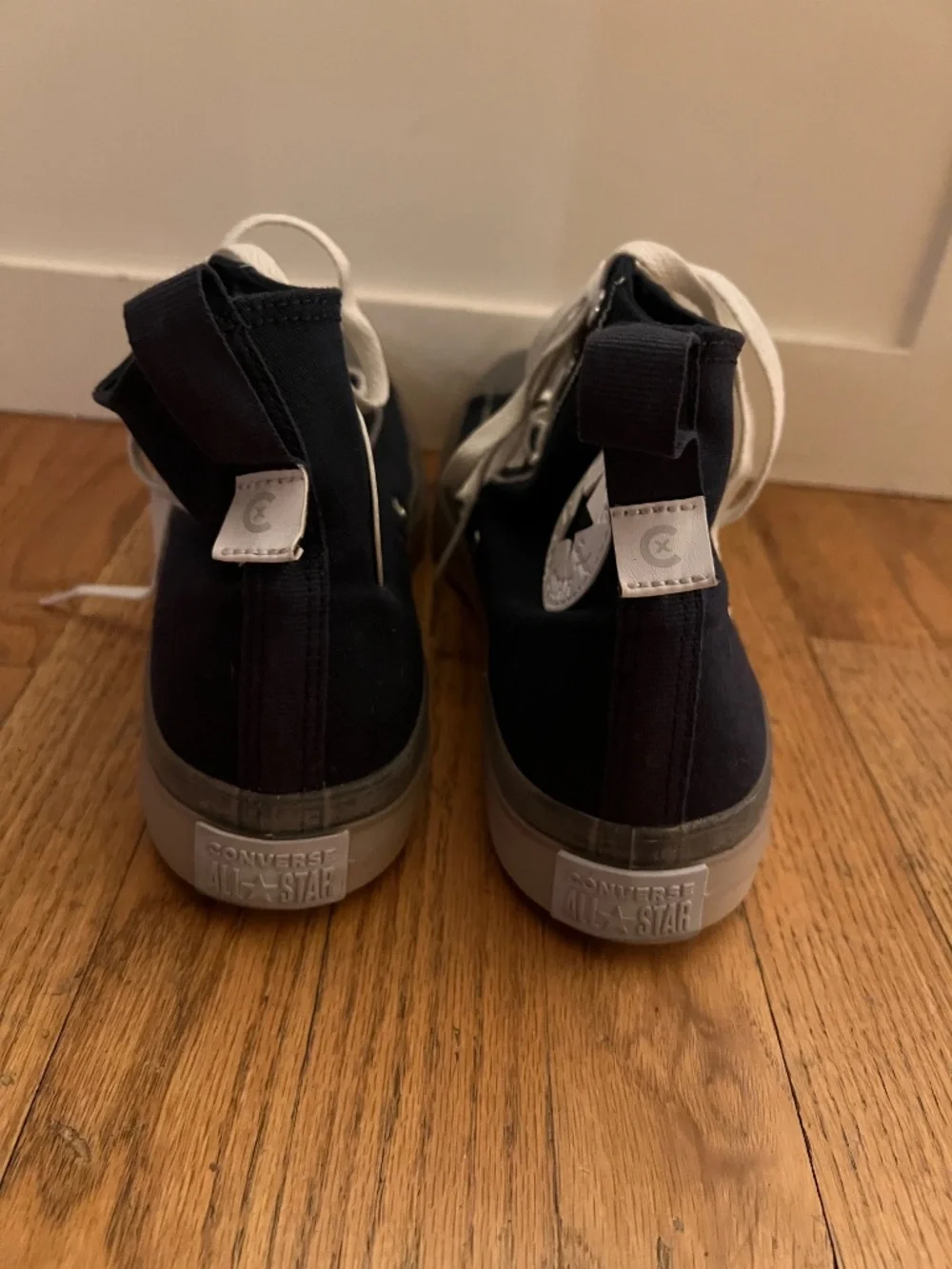 NWOT Converse Chuck Taylor High Tops - Picture 4 of 5